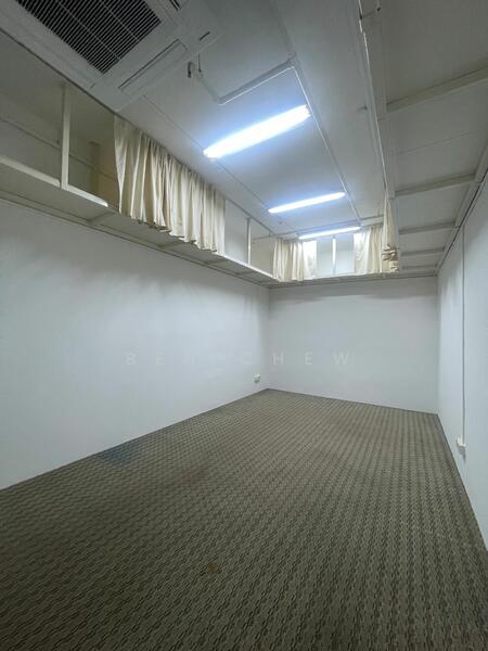 Tradehub 21, 18 Boon Lay Way, 253 sqft, Light Industrial (B1) For Rent, by Ben Chew, 60018312 - Study - CommercialGuru.com.sg