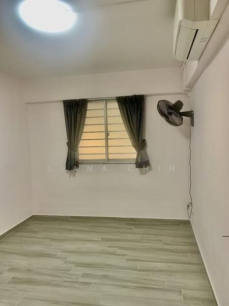 326 Clementi Avenue 5, 326 Clementi Avenue 5, 2 Bedrooms, 721 sqft, HDB Flat For Rent, by Liana Chin, 60018402 - Bedroom - PropertyGuru.com.sg