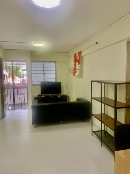 326 Clementi Avenue 5, 326 Clementi Avenue 5, 2 Bedrooms, 721 sqft, HDB Flat For Rent, by Liana Chin, 60018402 - Living Room - PropertyGuru.com.sg
