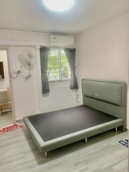 326 Clementi Avenue 5, 326 Clementi Avenue 5, 2 Bedrooms, 721 sqft, HDB Flat For Rent, by Liana Chin, 60018402 - Bedroom - PropertyGuru.com.sg