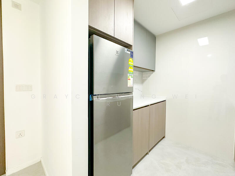 The Watergardens at Canberra, 29 Canberra Drive, 2 Bedrooms, 753 sqft, Condominium For Rent, by Graycin Wang Wei Ru, 60018446 - Kitchen - PropertyGuru.com.sg