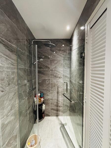 Northvale, 71 Choa Chu Kang Loop, 2 Bedrooms, 1,033 sqft, Condominium For Sale, by Anthony Low, 60018463 - Bathroom - PropertyGuru.com.sg