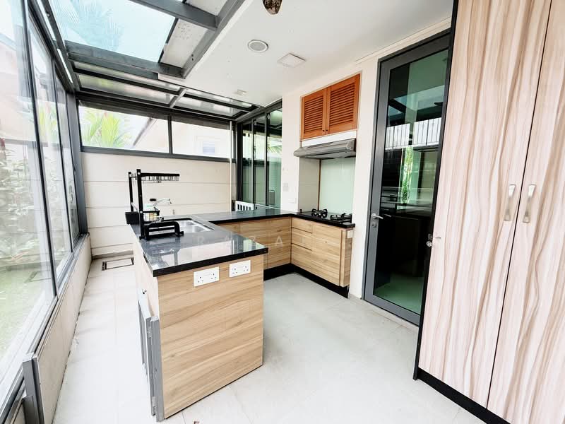 bowmont garden, Bowmont gardens, 7 Bedrooms, 4,500 sqft, Semi-Detached House For Rent, by Razak ., 60018472 - Kitchen - PropertyGuru.com.sg