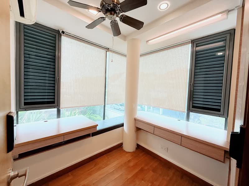 bowmont garden, Bowmont gardens, 7 Bedrooms, 4,500 sqft, Semi-Detached House For Rent, by Razak ., 60018472 - Study - PropertyGuru.com.sg