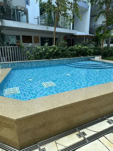 Eight Riversuites, 2 Whampoa East, 3 Bedrooms, 936 sqft, Condominium For Rent, by Joel Tan, 60018481 - PropertyGuru.com.sg