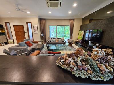 For Sale - Kismis Avenue