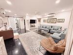 307 Woodlands Avenue 1