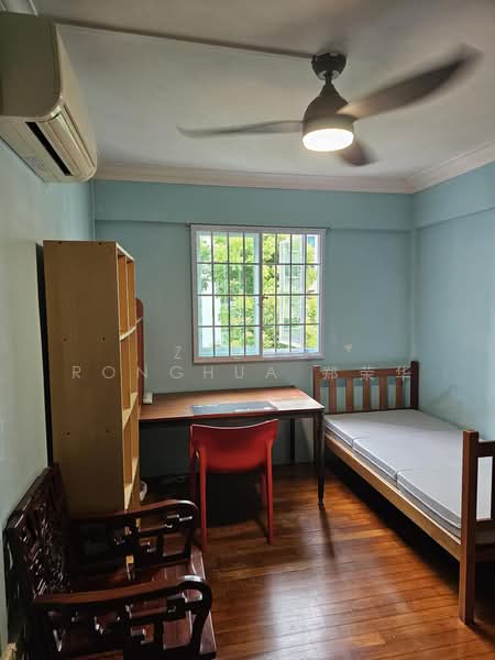 327 Clementi Avenue 5, 327 Clementi Avenue 5, Room Rental, 120 sqft, HDB Flat For Rent, by Zheng Ronghua 郑荣华, 60018853 - Bedroom - PropertyGuru.com.sg