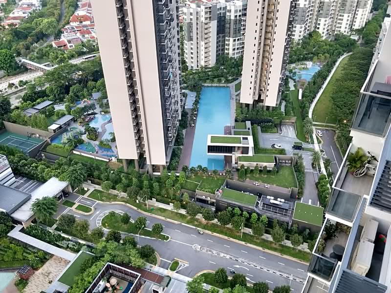 Twin VEW, 93 West Coast Vale, 2 Bedrooms, 710 sqft, Condominium For Rent, by XY Liu, 60018858 - Pool - PropertyGuru.com.sg