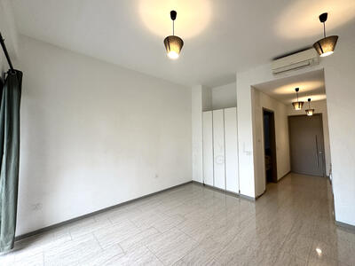 For Rent - Stratum