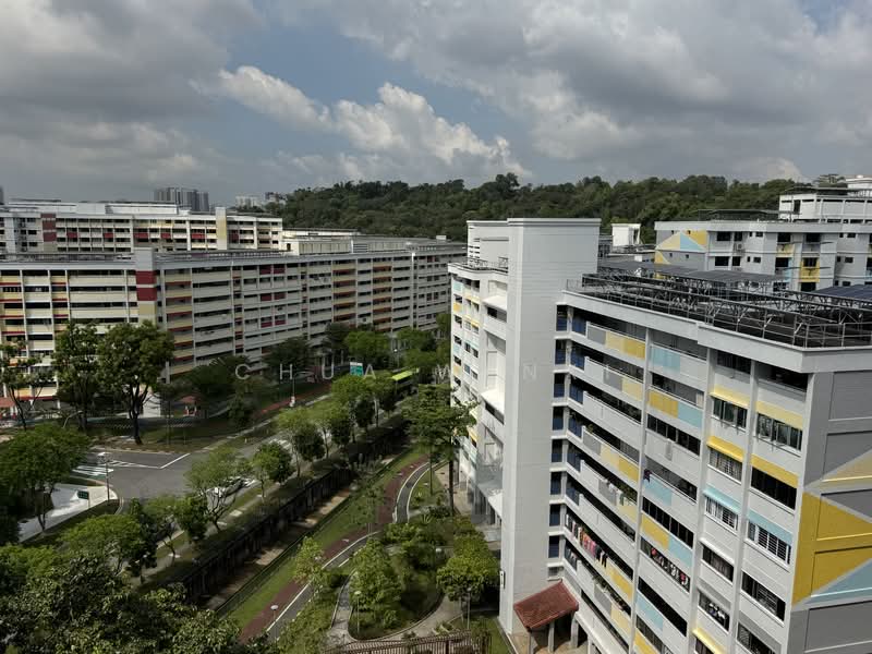 417 Bukit Batok West Avenue 4, 417 Bukit Batok West Avenue 4, 3 Bedrooms, 1,108 sqft, HDB Flat For Rent, by Chua Wenxi, 60019289 - Exterior - PropertyGuru.com.sg