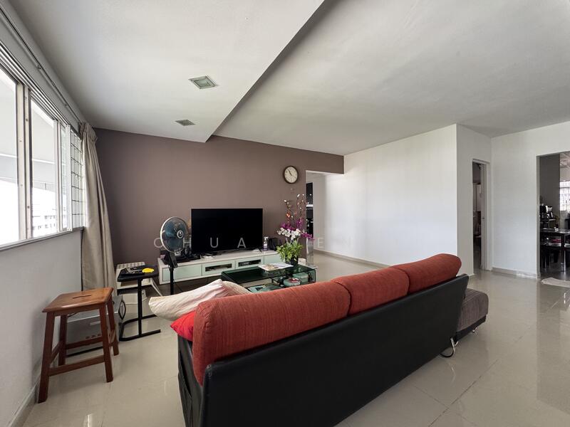 417 Bukit Batok West Avenue 4, 417 Bukit Batok West Avenue 4, 3 Bedrooms, 1,108 sqft, HDB Flat For Rent, by Chua Wenxi, 60019289 - Living Room - PropertyGuru.com.sg