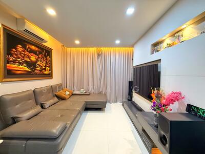 For Sale - The Quartz