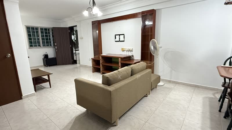 571 Cheng San Court, 571 Ang Mo Kio Avenue 3, 2 Bedrooms, 883 sqft, HDB Flat For Rent, by Ana K.P., 60019328 - Living Room - PropertyGuru.com.sg