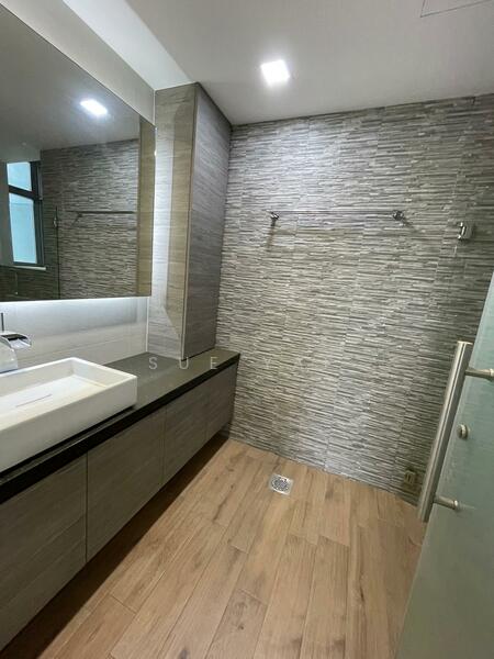 The Montana, 8 Jalan Mutiara, Tanglin / Holland / Bukit Timah, 3 Bedrooms, 1,324 sqft, Condominium For Rent, by Sue Yap, 60019453 - Master Bathroom - PropertyGuru.com.sg