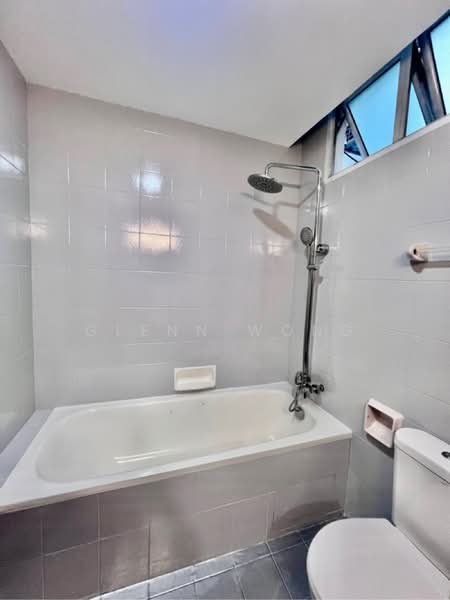 Villa De West, 5 How Sun Drive, Room Rental, 200 sqft, Condominium For Rent, by Glenn Wong, 60019571 - PropertyGuru.com.sg