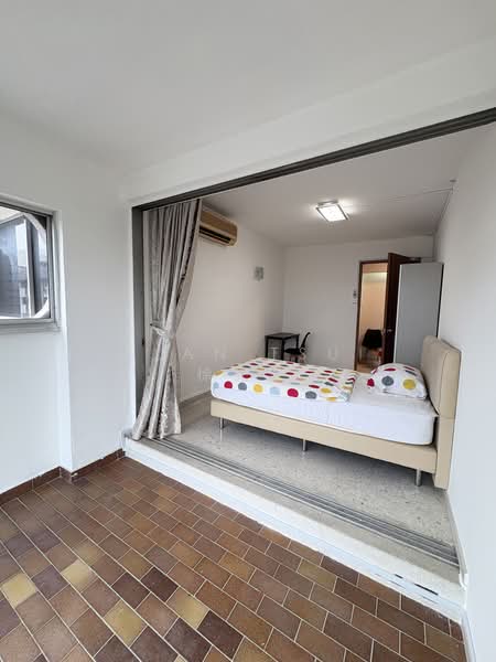 Cheap Common Bedrooms @ Botanic Gardens MRT, Tan Kim Cheng Road, Room Rental, 143 sqft, Apartment For Rent, by Alan Tsui 徐先生, 60019622 - PropertyGuru.com.sg