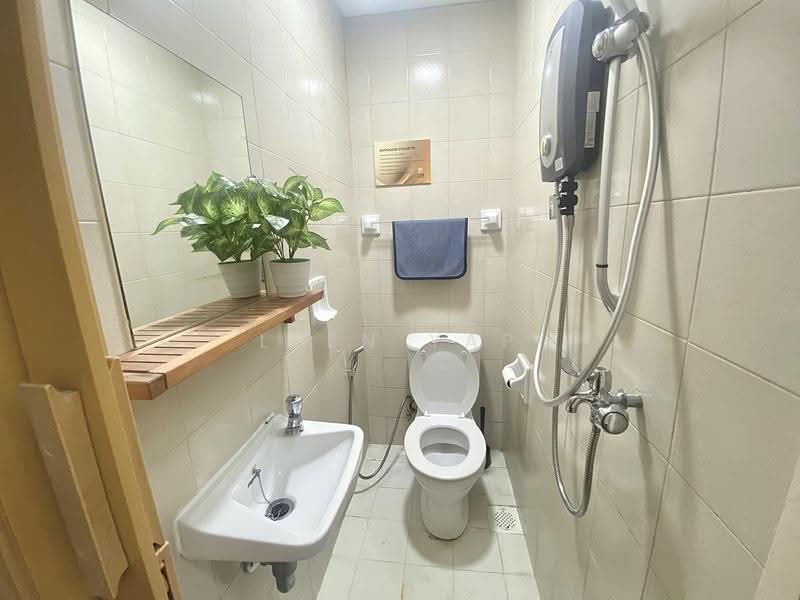 Heritage View, 10 Dover Rise, Buona Vista / West Coast / Clementi New Town, Room Rental, 100 sqft, Condominium For Rent, by Leen Yap, 60019739 - Bathroom - PropertyGuru.com.sg