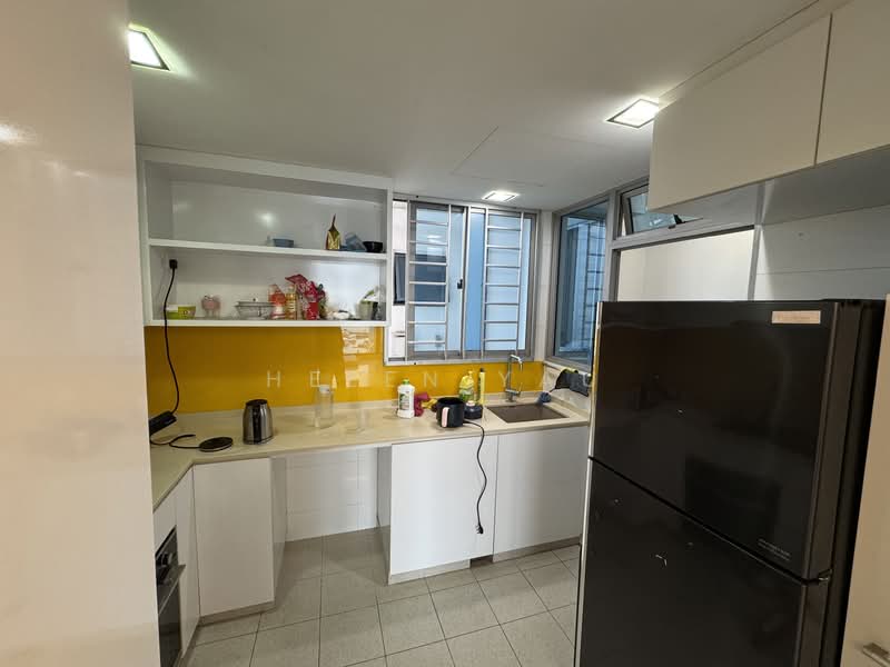 Blue Horizon, 21 West Coast Crescent, 3 Bedrooms, 1,163 sqft, Condominium For Rent, by Helen Yau, 60019860 - Kitchen - PropertyGuru.com.sg