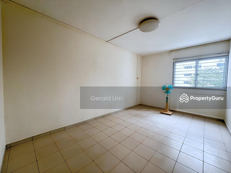 For Sale - 688 Hougang Street 61