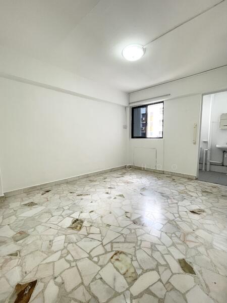 For Sale - 352 Hougang Avenue 7