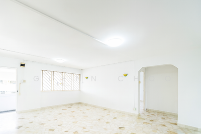 For Sale - 352 Hougang Avenue 7