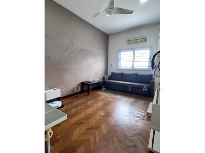 For Rent - Tembeling Road