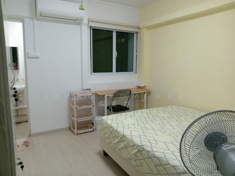 365 Clementi Avenue 2, 365 Clementi Avenue 2, Room Rental, 150 sqft, HDB Flat For Rent, by Zheng Ronghua 郑荣华, 60020442 - Bedroom - PropertyGuru.com.sg