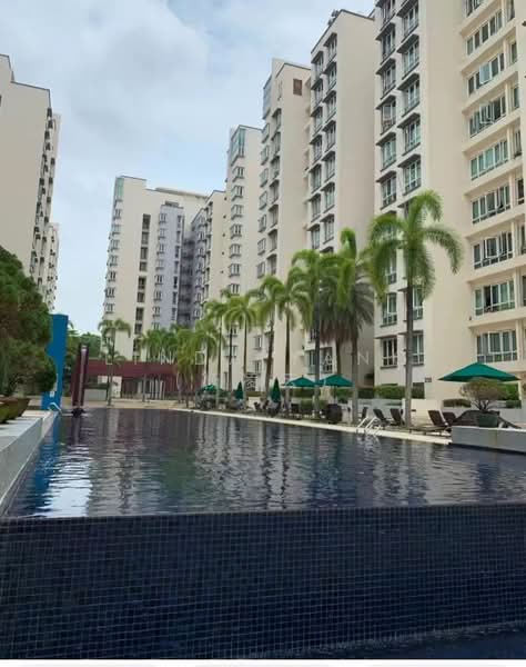 The Floravale, 226 Westwood Avenue, Room Rental, 180 sqft, Executive Condominium For Rent, by Linda Yang (杨凌云), 60020529 - Pool - PropertyGuru.com.sg