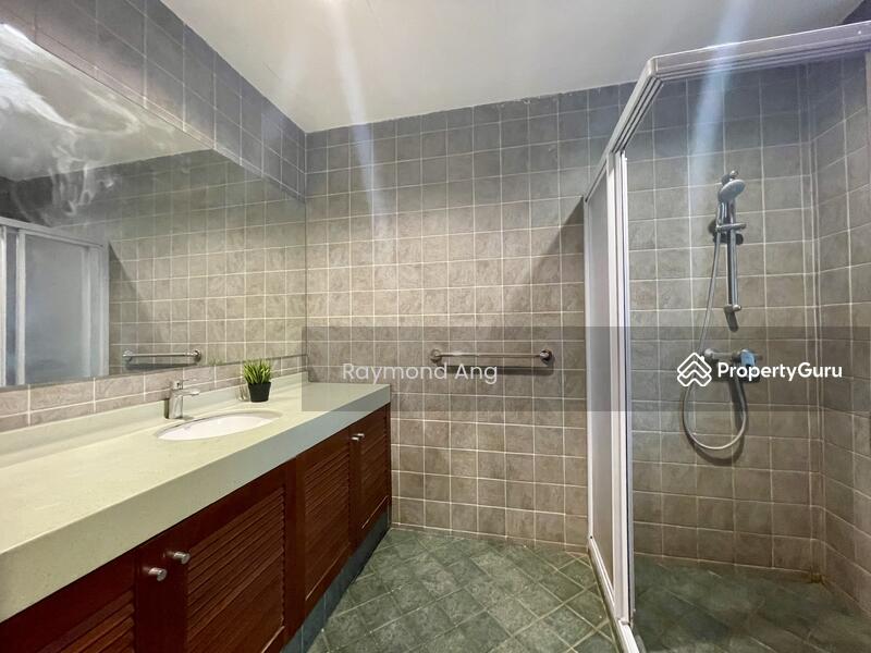 Guest Room Bath 