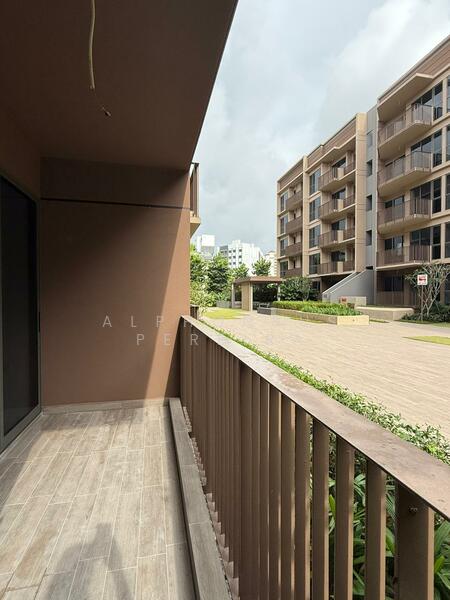 Own balcony left view