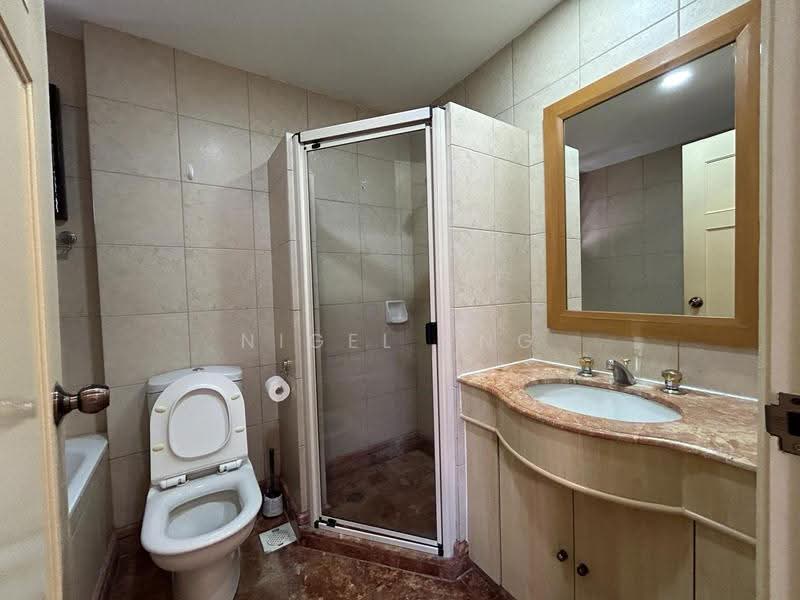 Heritage View, 8 Dover Rise, Buona Vista / West Coast / Clementi New Town, Room Rental, 200 sqft, Condominium For Rent, by Nigel Eng, 60021229 - Bathroom - PropertyGuru.com.sg