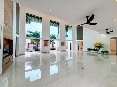 For Rent - Old Holland Road