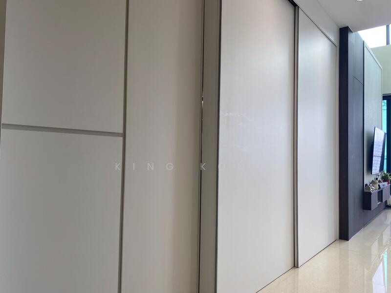 Kitchen & storage
