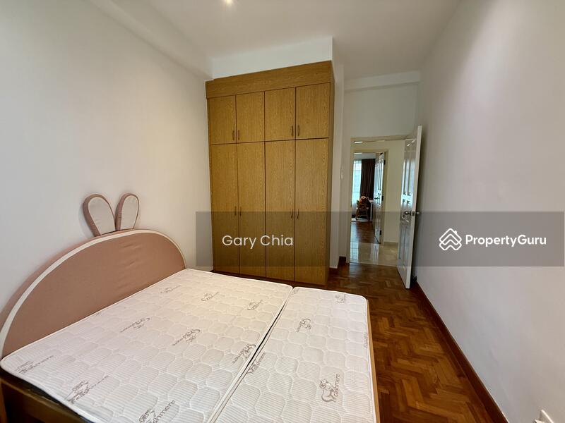 For Sale - Le Wood