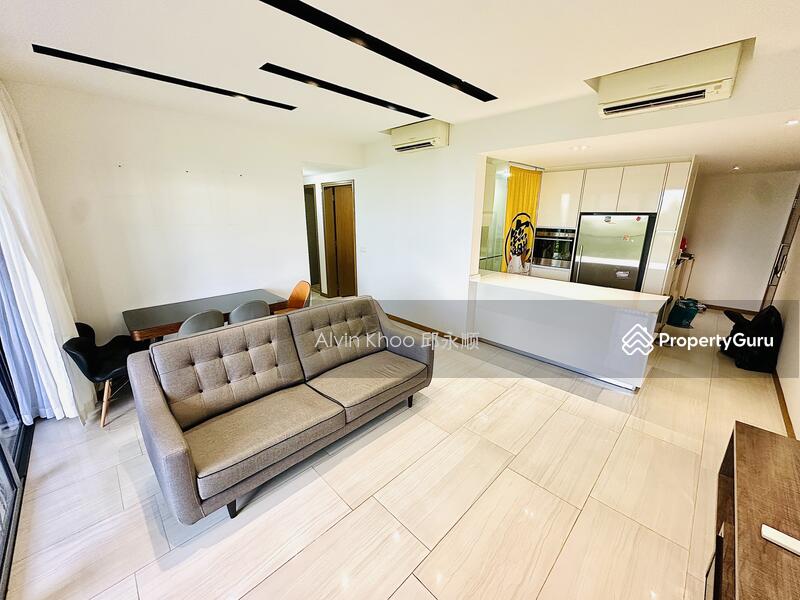 Living / Dining Area