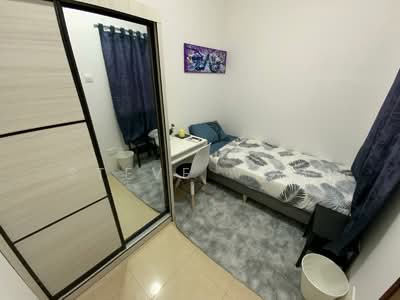 For Rent - The Lakeshore