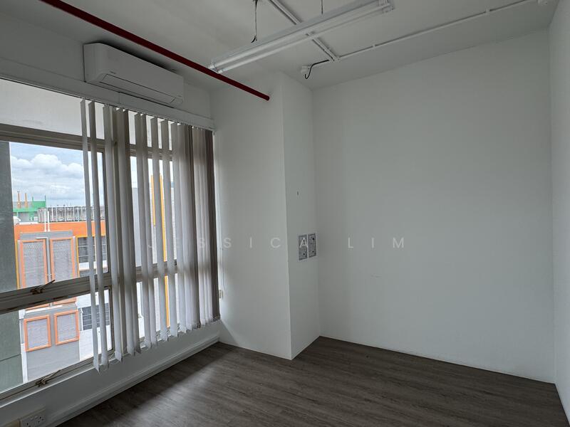 Enterprise Centre, 20 Bukit Batok Crescent, 3,886 sqft, Light Industrial (B1) For Sale, by Jessica Lim, 60022489 - CommercialGuru.com.sg