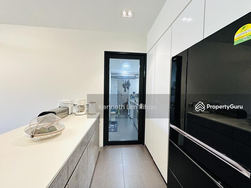 Dry Kitchen