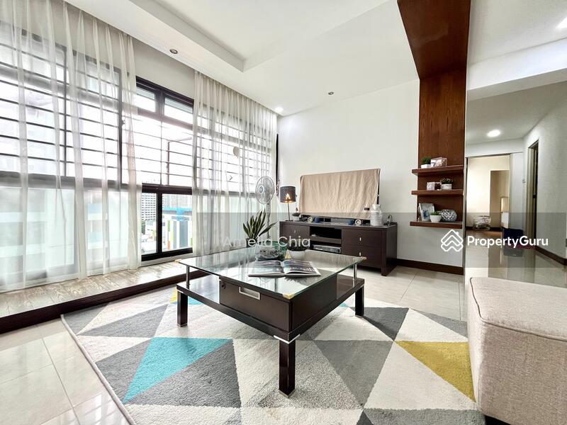 For Sale - 404A Fernvale Lane