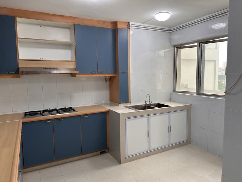 62 Dakota Crescent HDB Flat For Sale at S$ 938,800 | PropertyGuru Singapore - Kitchen