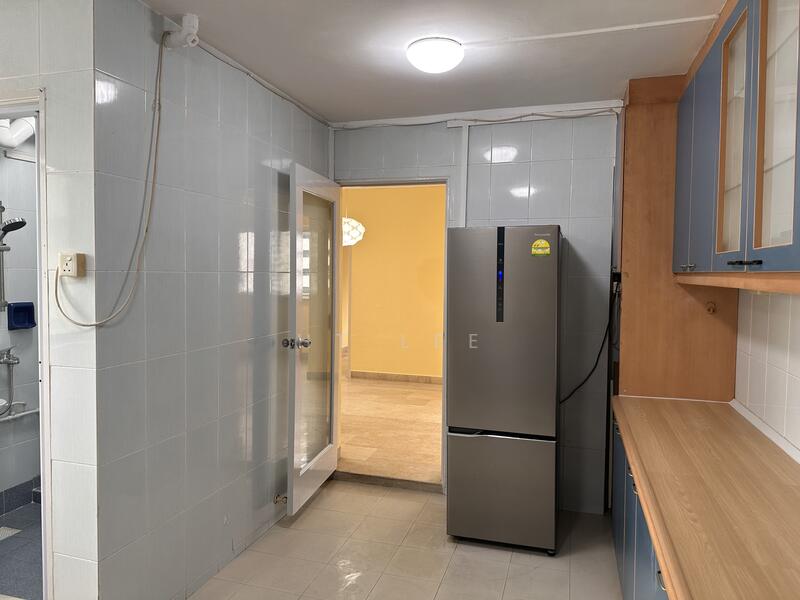 62 Dakota Crescent HDB Flat For Sale at S$ 938,800 | PropertyGuru Singapore - Kitchen