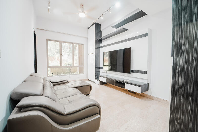 Maple Woods, 985 Bukit Timah Road, 2 Bedrooms, 951 sqft, Condominium For Rent, by Celest Ho, 60023308 - Living Room - PropertyGuru.com.sg