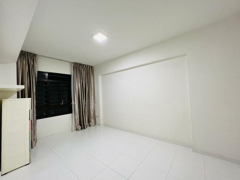 For Sale - 766 Woodlands Circle