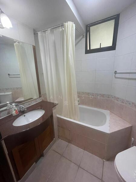 For Rent - Master Bedroom @ Pasir Ris MRT