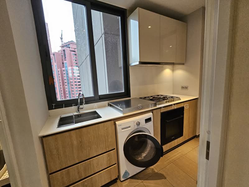 OUE Twin Peaks, 33 Leonie Hill Road, 3 Bedrooms, 1,399 sqft, Condominium For Rent, by Tiffany Sheng, 60023528 - Kitchen - PropertyGuru.com.sg