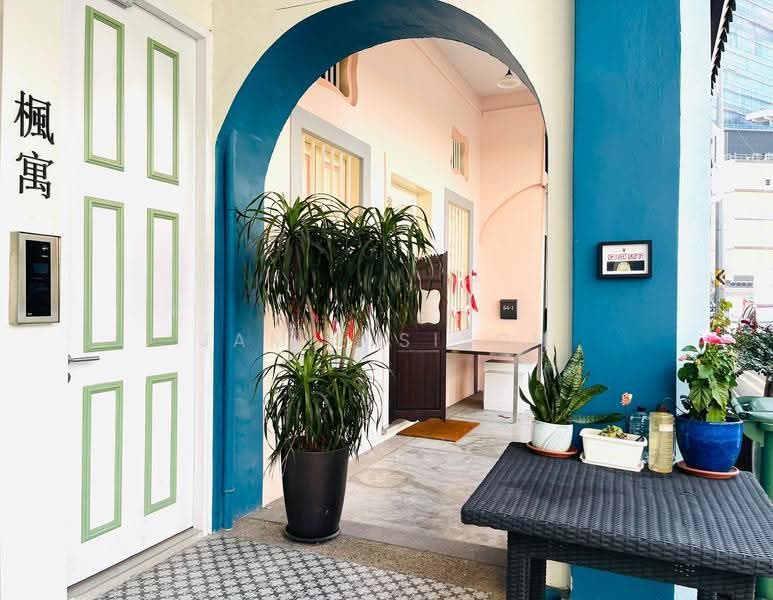 63 Spottiswoode Park Road, 63 SPOTTISWOODE PARK ROAD, Chinatown / Tanjong Pagar, 1 Bedroom, 300 sqft, Shophouse For Rent, by Jamie Sitoh, 60023608 - Entrance - PropertyGuru.com.sg