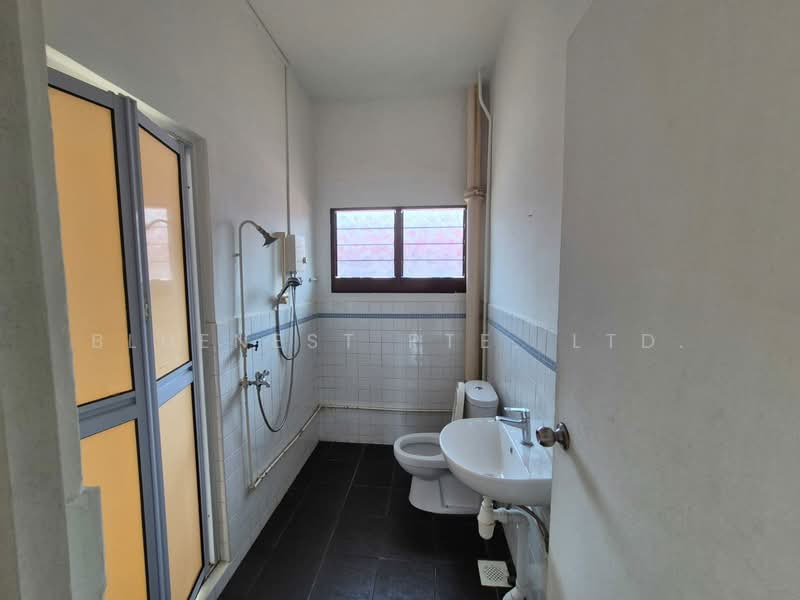 Joo Chiat Place, Joo Chiat Place, 3 Bedrooms, 2,600 sqft, Terraced House For Rent, by KENNETH CHUA, 60023840 - Bathroom - PropertyGuru.com.sg
