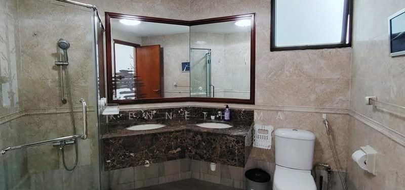 Parc Oasis, 35 Jurong East Avenue 1, Room Rental, 200 sqft, Condominium For Rent, by Kenneth Ma, 60024007 - Bathroom - PropertyGuru.com.sg