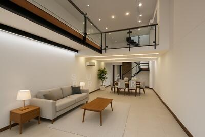 For Sale - Emerald Hill Priced To Sell! Deluxe 4+3